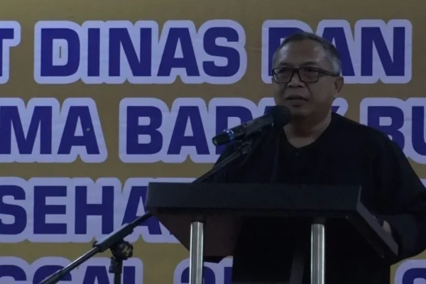 BUPATI MINTA DINKES MEWUJUDKAN FORMULA PELAYANAN KESEHATAN TERBAIK UNTUK MASYARAKAT bupati minta dinkes