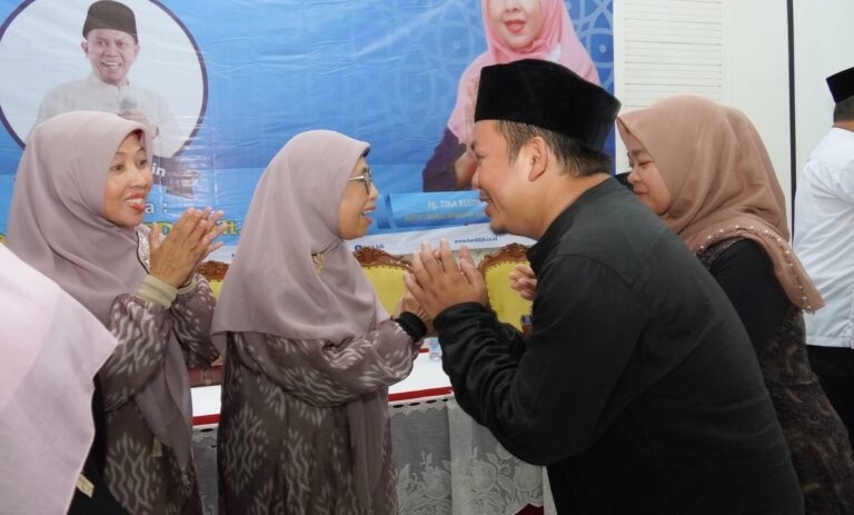 HALAL BIHALAL TP PKK KAB. SUKABUMI: PERERAT UKHUWAH DENGAN SILATURAHMI MENUJU KELUARGA SEJAHTERA LAHIR BATIN