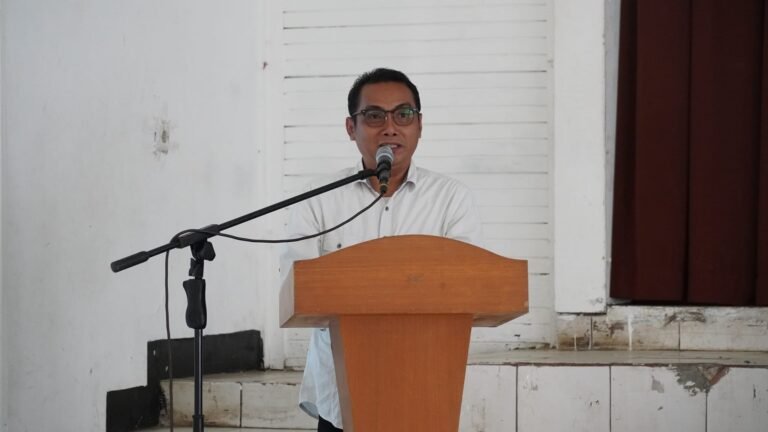 BUKA KONFERENSI PWI KABUPATEN SUKABUMI, KADISKOMINFOSAN PWI BERPERAN STRATEGIS MEMBANGUN BANGSA