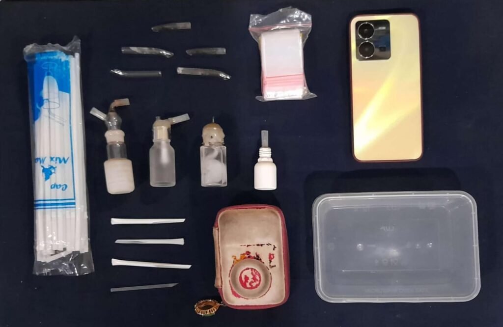 Polres Sumenep Ringkus Pengedar Narkoba Dan Berhasil Mengamankan BB 8,30 Gram Sabu 2 WhatsApp Image 2024 07 02 at 15.23.53 2