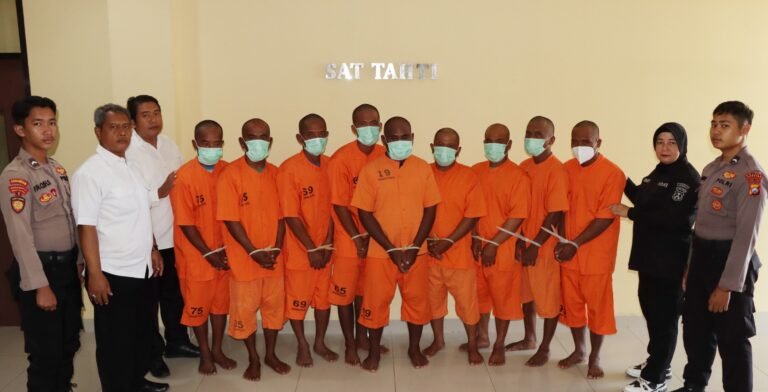 Polres Sumenep Tangkap 9 Nelayan Gunakan Bahan Peledak di Perairan Karang Sembilan Pulau Kangean