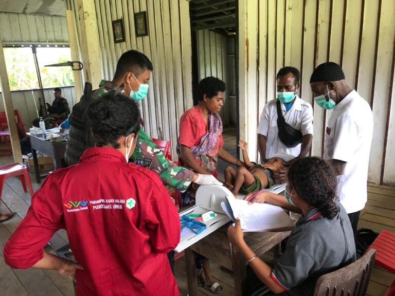Bersinergi Tingkatkan Kualitas Kesehatan Di Perbatasan RI-PNG, Satgas Yonif 310/KK Gelar Posyandu