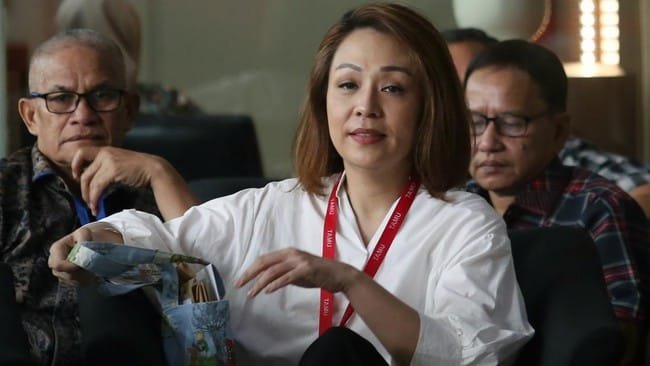 kpk periksa mantan istri dirut pt taspen 169