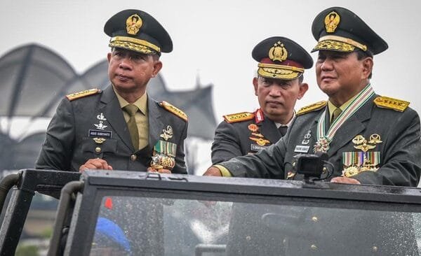 menhan serahkan 228 alutsista dan motor listrik 2 169