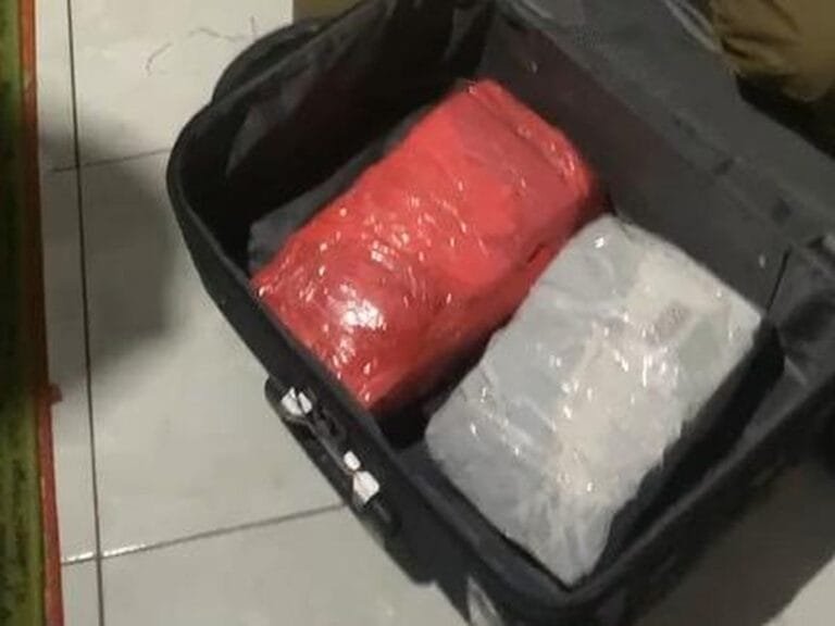 Kejagung Gerebek Rumah Hakim Ali Muhtarom, Temukan Koper Berisi Rp 5,5 Miliar di Kolong Kasur