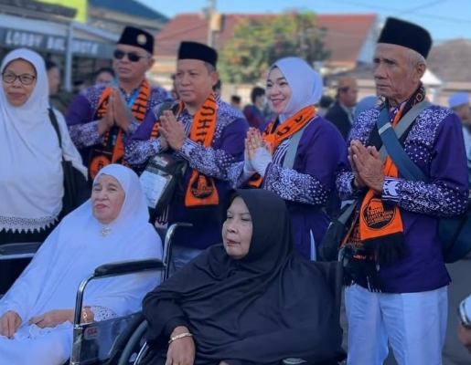 Suasana Haru Warnai Pelepasan 269 Jamaah Haji Kota Sukabumi Wali Kota Ajak Jaga Niat dan Ketulusan Ibadah Screenshot 2025 05 15 134958