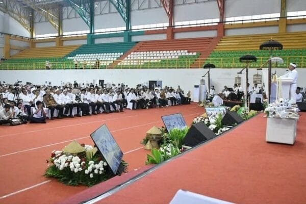 Peluncuran Koperasi Merah Putih Langkah Strategis Bangun Ekonomi Desa dan Kelurahan WhatsApp Image 2025 05 15 at 22.31.49 0f1c9cdc