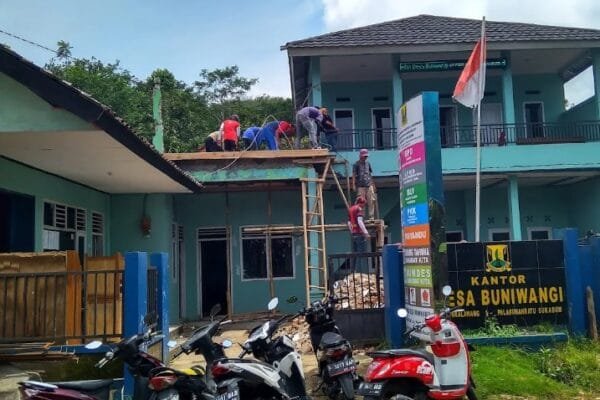 Rehab Kantor Desa, Dana Menguap? Warga Pertanyakan Transparansi Kades Buniwangi WhatsApp Image 2025 05 25 at 20.10.54 c8aa2d8b