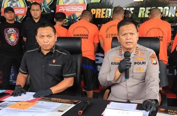 lima orang dibekuk usai merampas mobil mitsubishi pajero dari mahasiswa di kota bekasi para pelaku mendapatkan fee jutaan dari 1747300503862 169