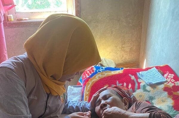 nenek asyah alami luka lebam usai dihajar warga lantaran dituduh culik anak 1746508175719 169