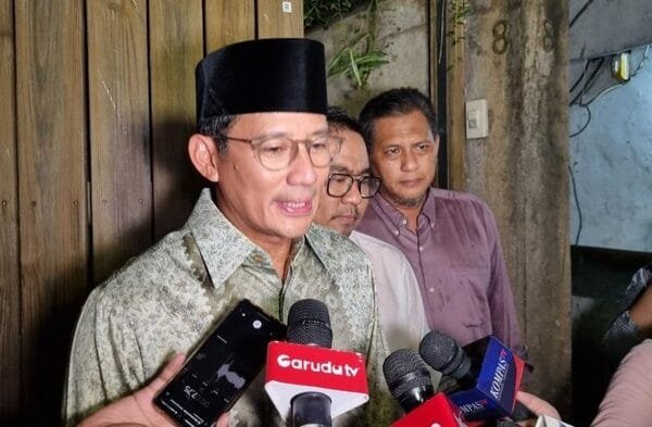Pejabat Negara Melayat Suami Najwa Shihab, Ucapan Duka dan Kenangan Mengalir Deras sandiaga uno 1747760219626 169