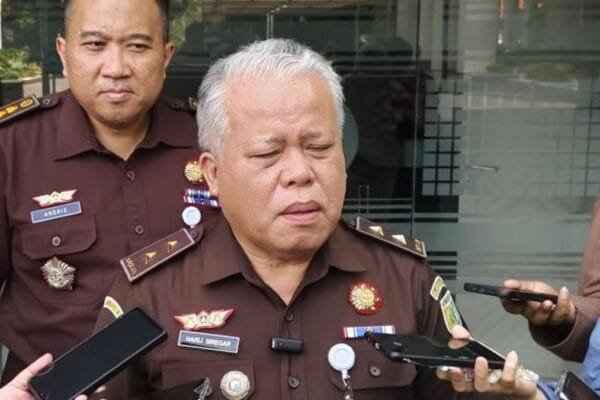 Kejagung Periksa Direktur Keuangan Pertamina Terkait Dugaan Korupsi Minyak Mentah 2018–2023 202504290810 main.cropped 1745889013