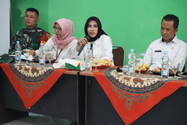 Wabup Mimik Idayana Tinjau Langsung Penyaluran Alsintan di Porong: Pastikan Bantuan Pertanian Tepat Sasaran Screenshot 2025 06 19 114758
