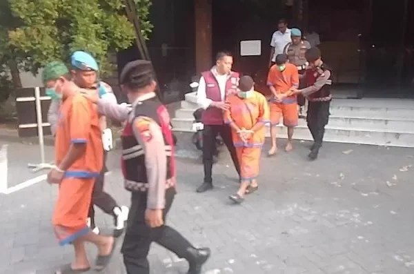 OTT Tiga Kades di Sidoarjo, Polresta Sita Rp 1,1 Miliar dari Suap Rekrutmen Perangkat Desa oke kades 3678087159