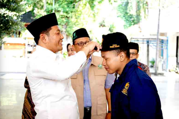 Bupati Sidoarjo Lepas 492 Mahasiswa KKN UNUSIDA: Dorong Kolaborasi, Solusi Nyata, dan Inspirasi untuk Desa Screenshot 2025 07 24 102613