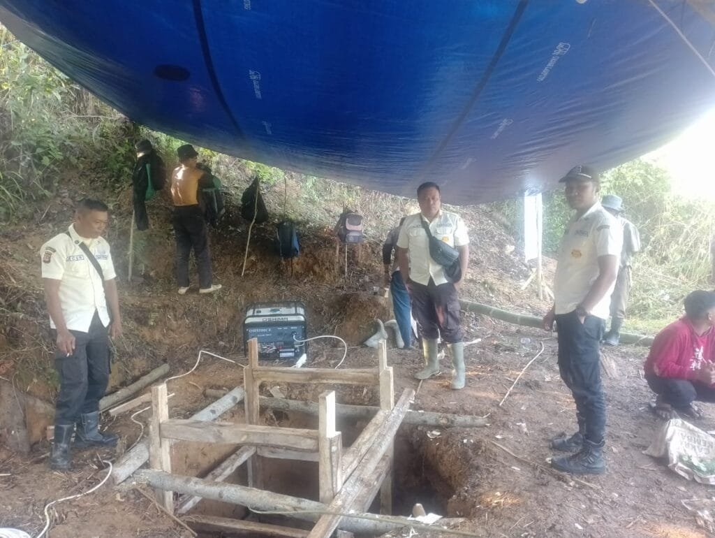 Tambang Ilegal di Atas HGU Terungkap: Koperasi GPS Diduga Jadi Kedok Penjarahan Emas 2 WhatsApp Image 2025 07 01 at 10.56.10 3dc4841a