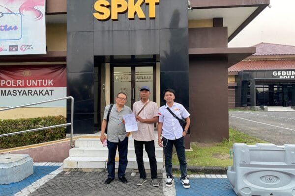 Diduga Gelapkan Kendaraan Perusahaan, Direktur CV Maju Makmur Nusantara Dilaporkan ke Polresta Sidoarjo WhatsApp Image 2025 07 22 at 14.52.39 07448943