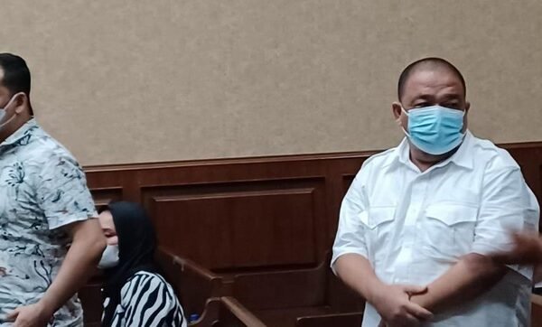 Perlawanan Terakhir Eks Bupati Langkat Terbit Rencana dalam Kasus Kerangkeng Manusia bupati langkat nonaktif terbit rencana perangin angin divonis hukuman pidana penjara 9 tahun hakim juga memvonis terdakwa lain 1 169