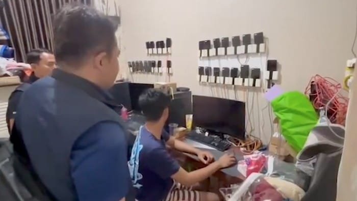 detik detik bareskrim gerebek markas judol di bekasi bogor tangerang 1752821473983 169