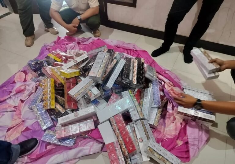 Satpol PP Jombang dan Bea Cukai Kediri Sita 25 Ribu Batang Rokok Ilegal di Dua Lokasi