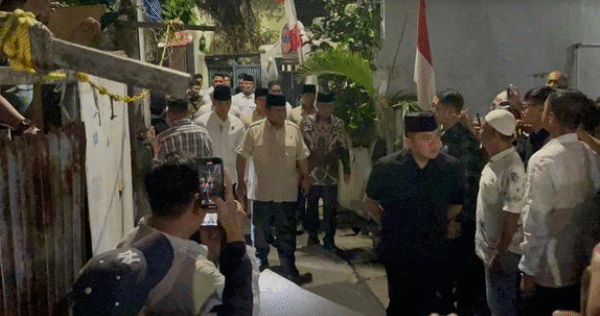 Presiden Prabowo Datangi Rumah Duka Affan Kurniawan, Korban Rantis Brimob: Sampaikan Belasungkawa dan Minta Pelaku Dihukum Tegas Screenshot 2025 08 30 085654