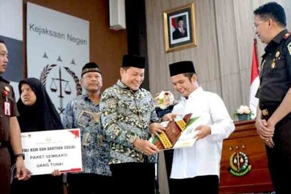Restorative Justice Diterapkan, Pemuda Sidoarjo yang Jual Motor Bos untuk Bayar Kos Tak Dipidana WhatsApp Image 2025 08 01 at 15.34.01 bef0f436