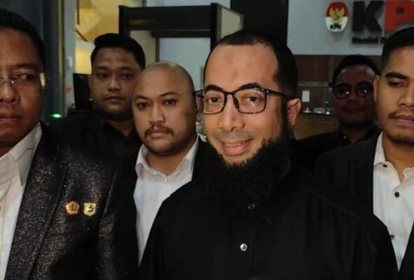 Ustaz Khalid Basalamah Kembalikan Dana ke KPK Terkait Dugaan Korupsi Kuota Haji WhatsApp Image 2025 09 16 at 18.57.43 35b6df48