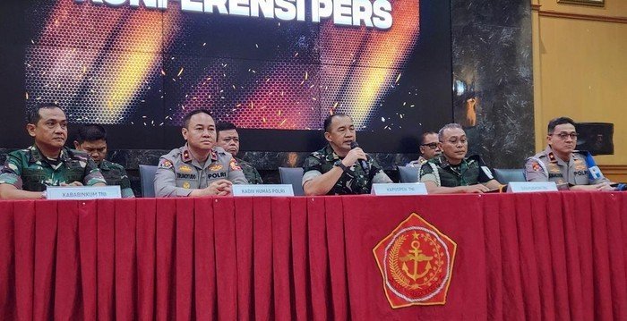 jumpa pers tni setelah aksi demo di jakarta adrialdetikcom 1757067231905 169