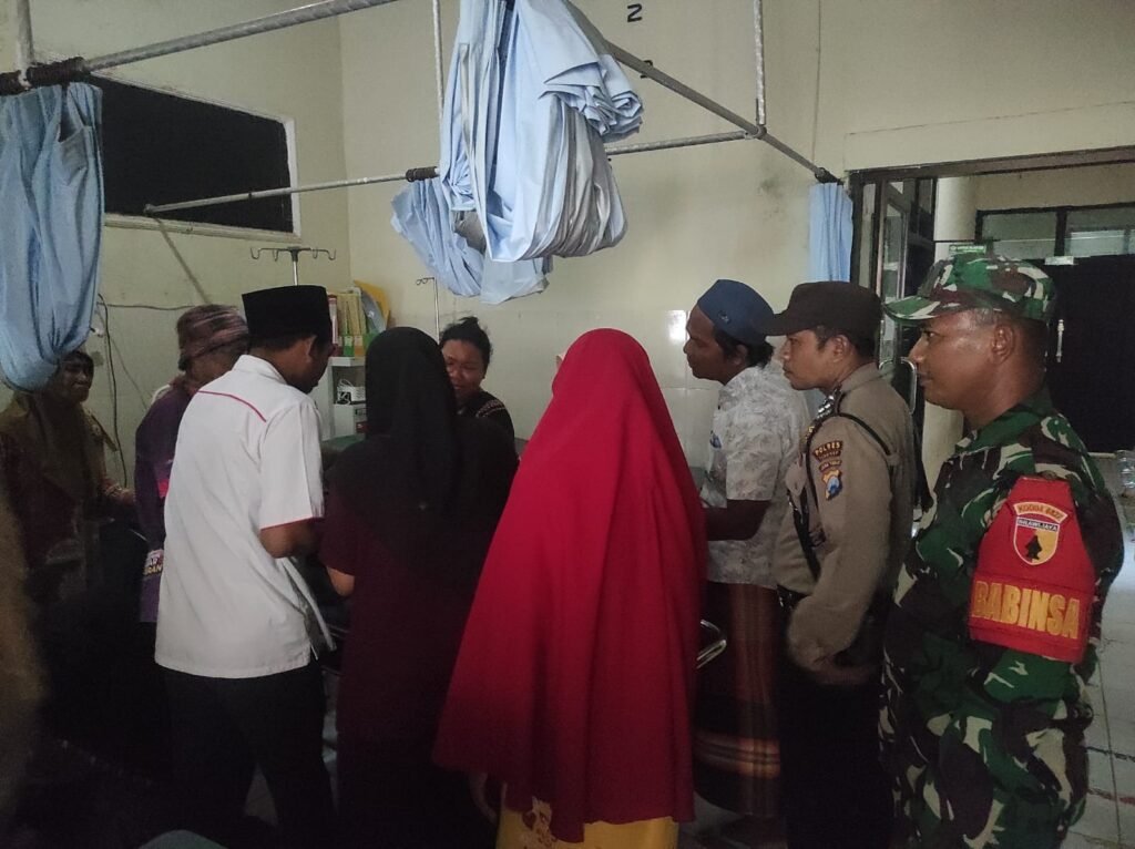 Anak 17 Tahun Tenggelam di Dermaga Bringsang Giligenting, Polsek Giligenting Lakukan Olah TKP dan Koordinasi dengan Keluarga Korban 3 WhatsApp Image 2025 10 20 at 20.21.19