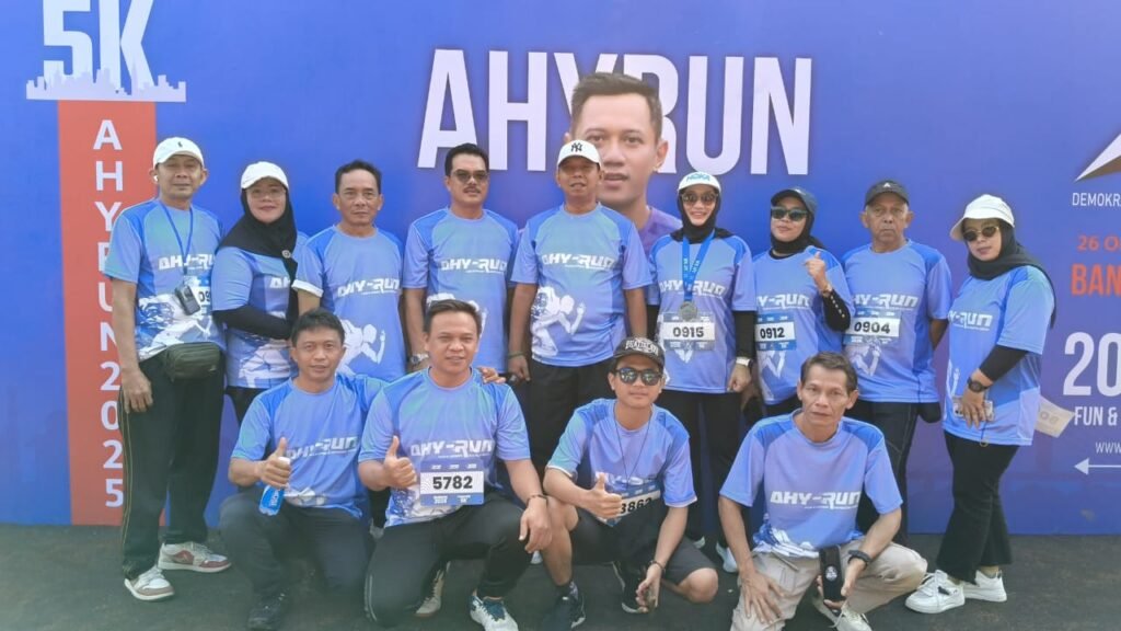 Responsif dan Visioner, H. Iman Adinugraha Jadi Teladan Pemimpin di Sukabumi 2 WhatsApp Image 2025 10 26 at 10.53.13 241e984d