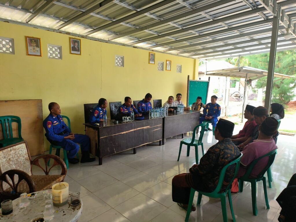 Untuk Mendukung Implementasi Asta Cita Kampung Nelayan Merah Putih Polairud Polda Jatim Memperkuat sinergitas Bersama Dinas Perikanan Sumenep. 2 WhatsApp Image 2025 10 31 at 04.53.10