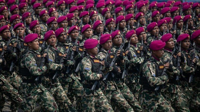 defile dan atraksi di peringatan hut ke 80 tni 1759644889129 169