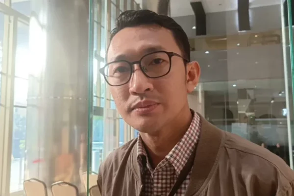 KPK Sita Rp1,3 Miliar dari Ilham Habibie, Mobil Klasik yang Dibeli Ridwan Kamil Akan Dikembalikan kpk sita uang rp13 miliar dari ilham habibie mobil klasik yang dibeli ridwan kamil akan dikembalikan yrt