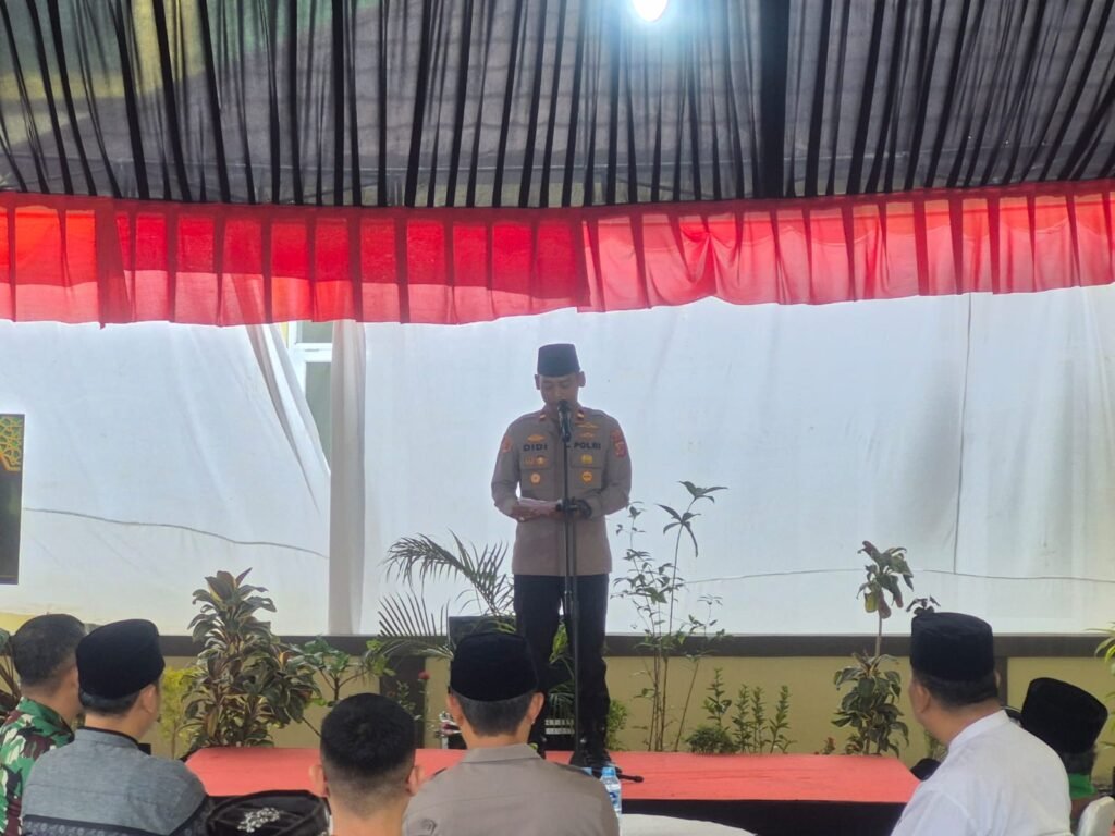 Kapolsek Cangkuang Dampingi Kapolresta Bandung Resmikan Musholla Al Hikmah 2 WhatsApp Image 2026 03 04 at 19.55.38