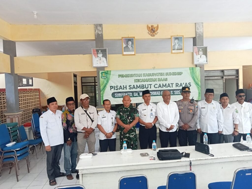 Momen Pisah Sambut Camat Raas Dari Subiyakto SH.MH Pada Achmad Fikri,S.SOS,MM. 3 WhatsApp Image 2026 07 22 at 1.04.31 PM 1