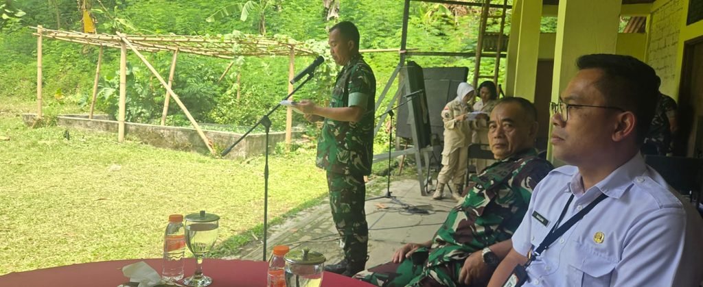 Soliditas TNI-Polri Terjaga, Kapolsek Cidadap Hadiri Hari Bakti TNI Ke-81 Di Secapa AD 3 WhatsApp Image 2026 10 07 at 16.50.16